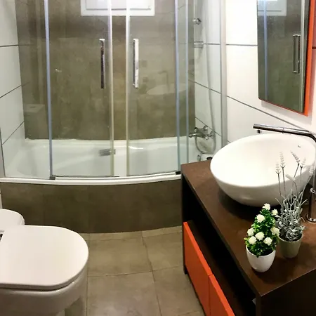 Levante Blueline 6 Bd Apartment *